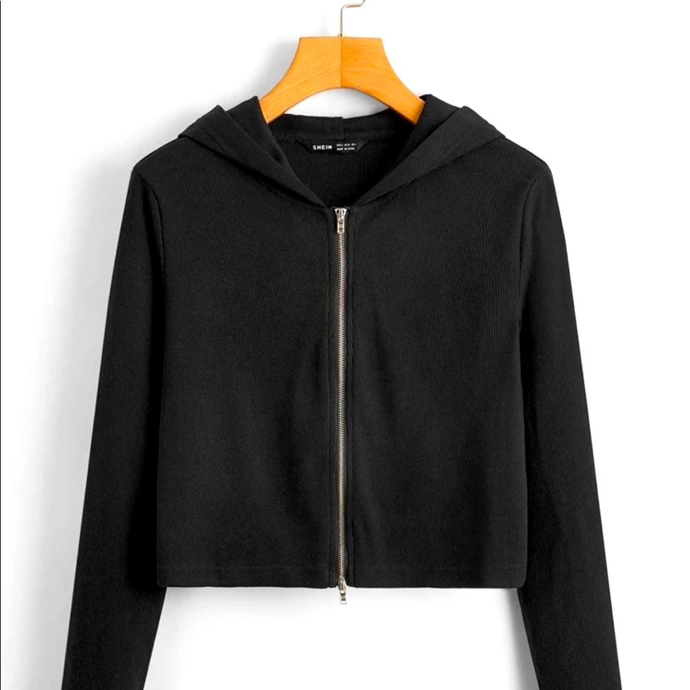 Black cropped hoodie jacket